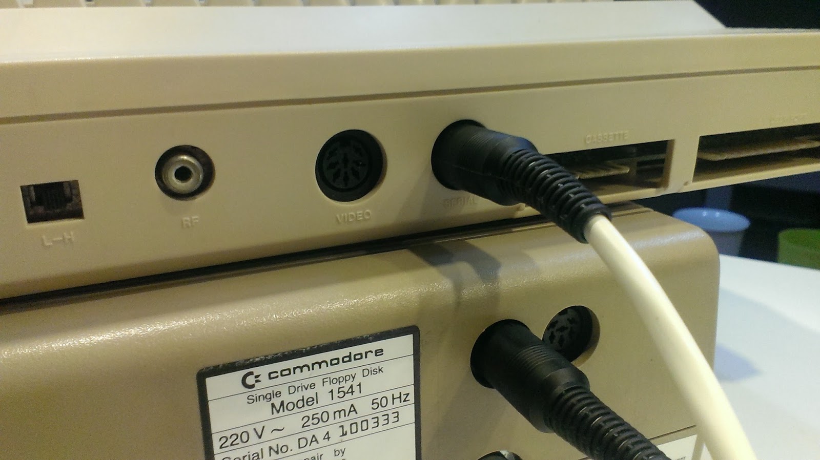 Cable Serial para computadoras Commodore - Image 2